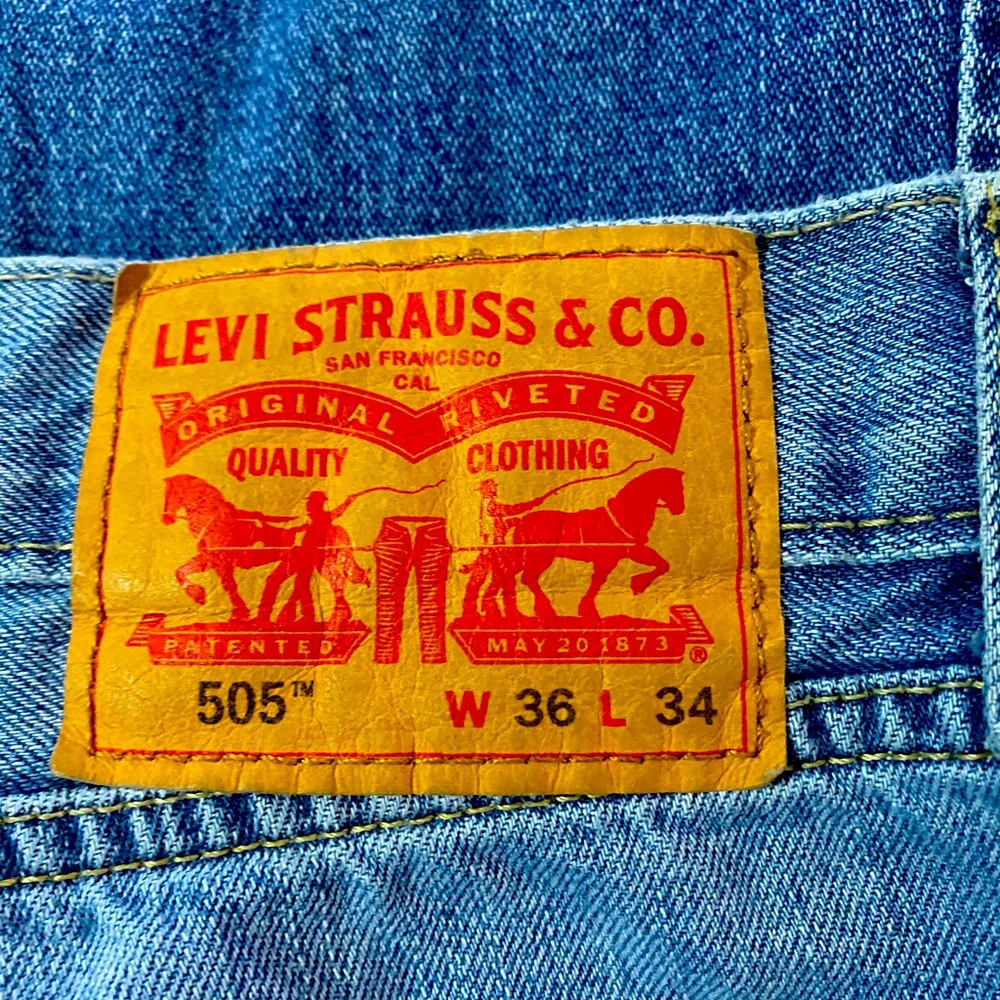 Men’s Levi’s 505s